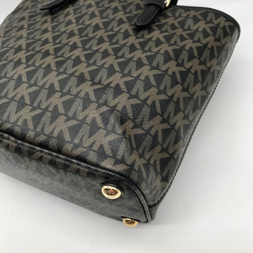 Michael Kors Brown Monogram Leather Carmen Shoulder Bag - Picture 8 of 10